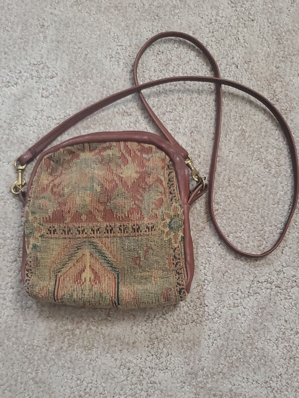 Vintage Portmanteau Portland Maine Tapestry Crossbody Bag